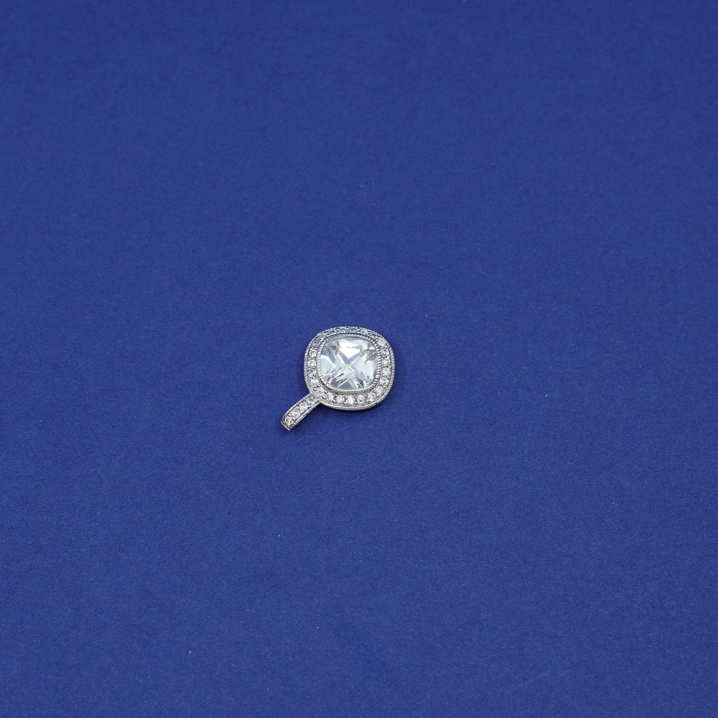 Vintage mega shiny Sterling silver pedant, 925 cluster Cz details
