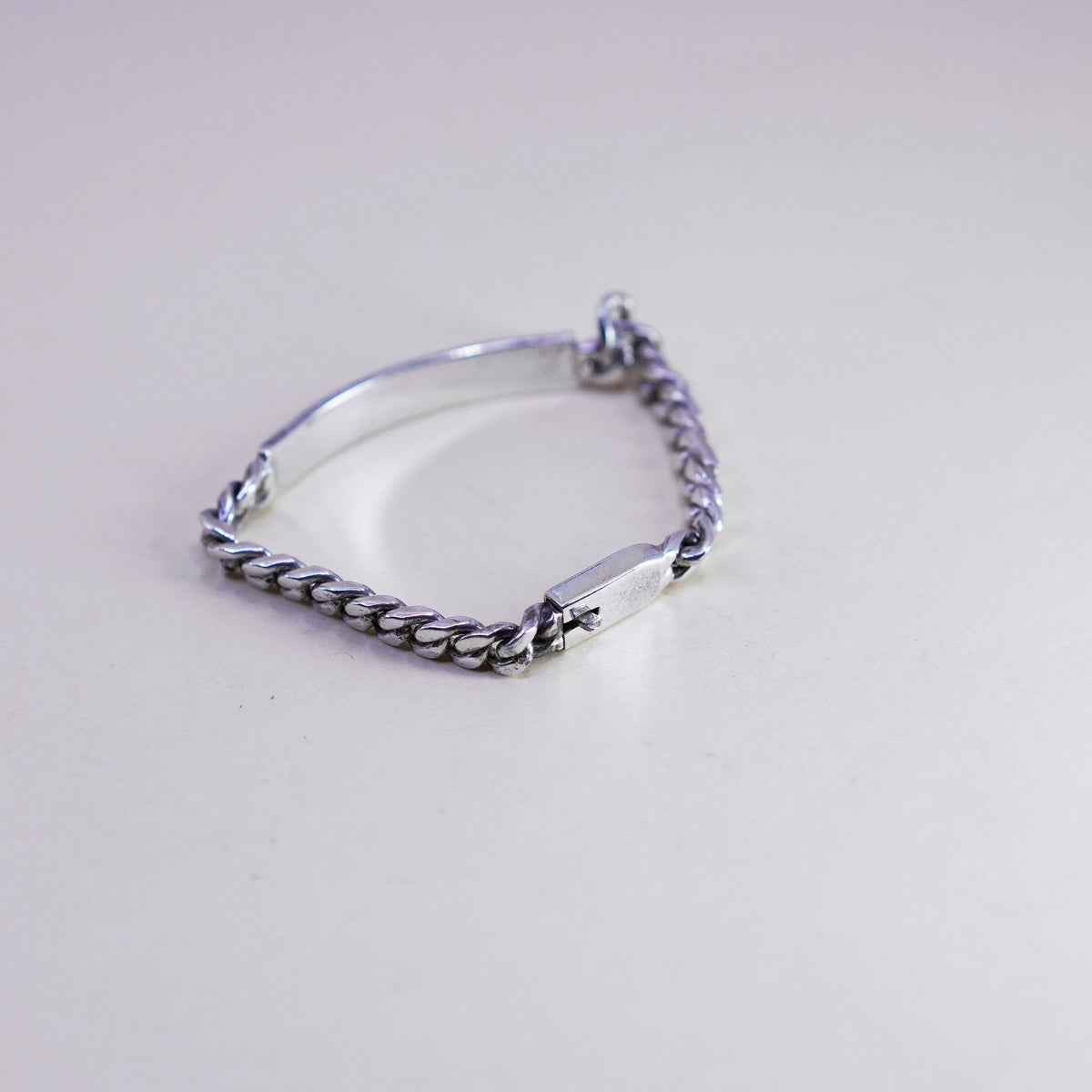 5”, Vintage sterling silver bracelet, 925 curb chain with name “robin” bar tag