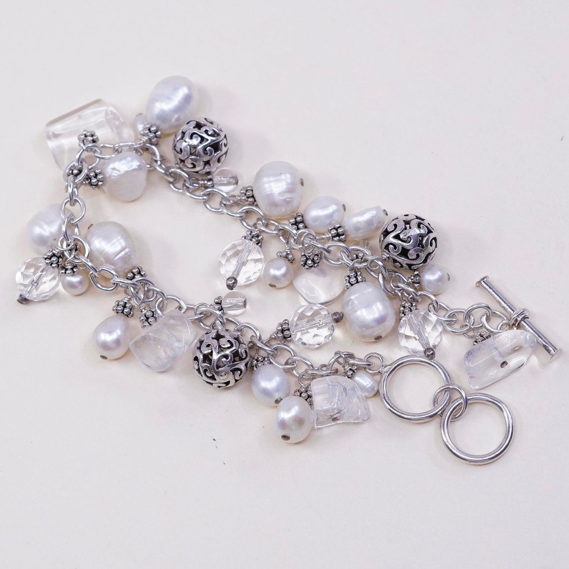 7.75", VTG handmade bracelet, pearl crystal beads w/ 925 beads N toggle