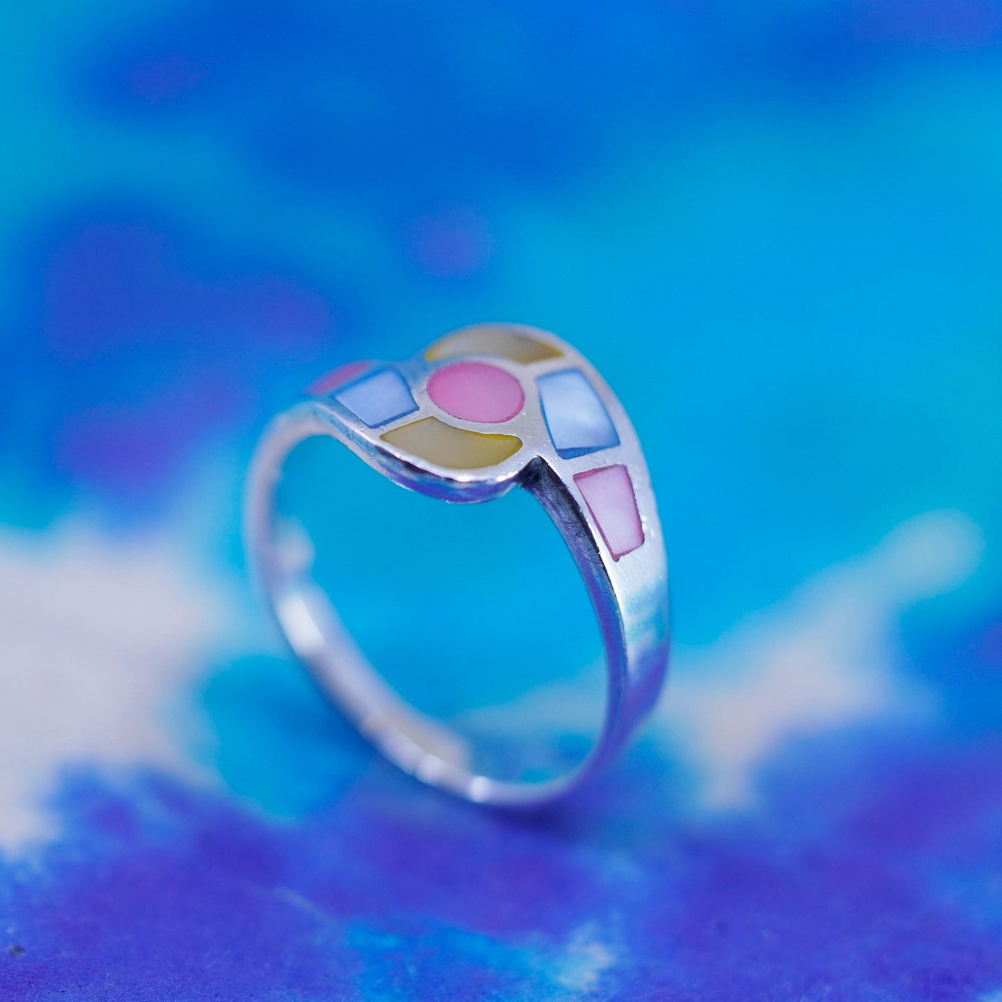 Size 8, vintage Sterling silver handmade ring, 925 band pink mother of pearl