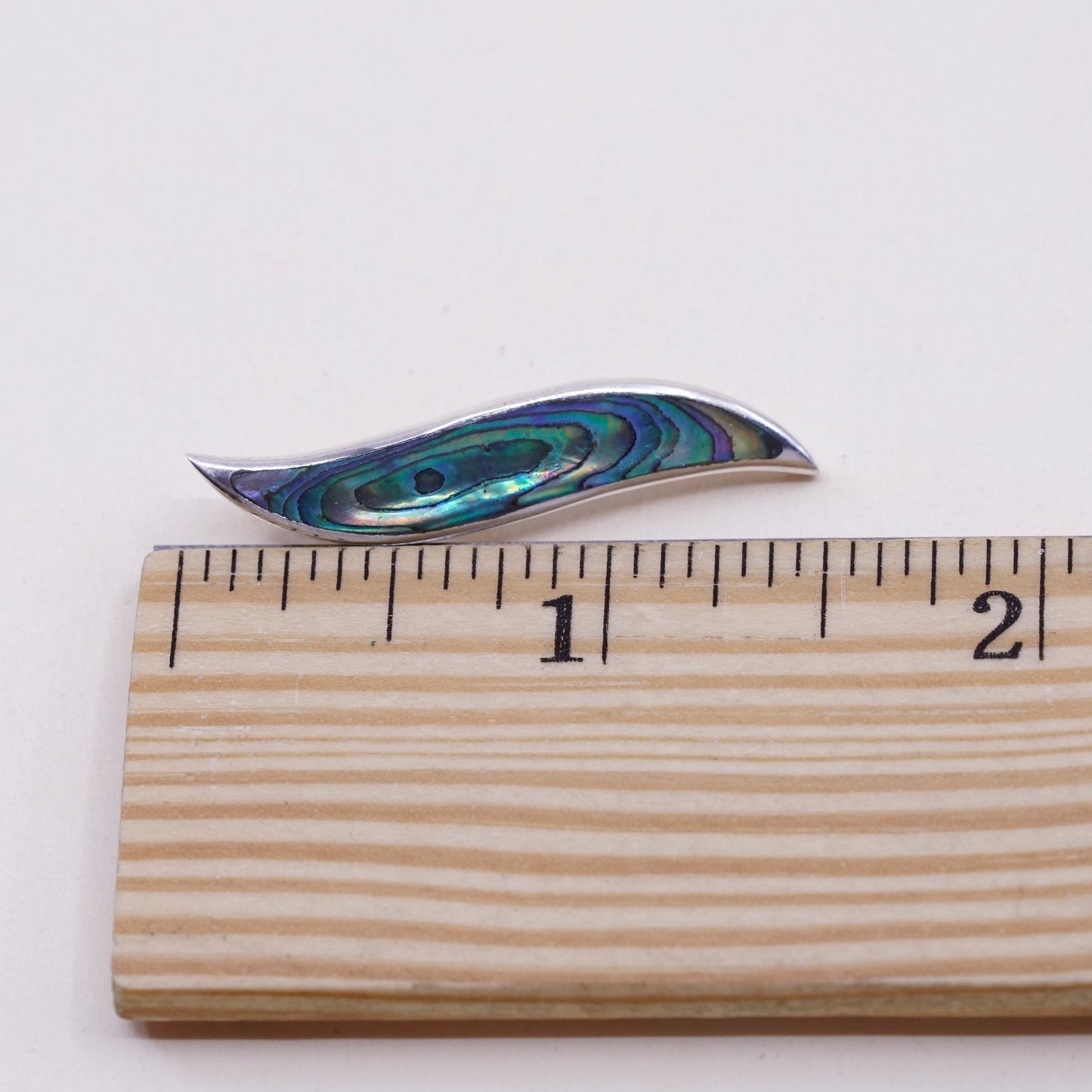 Vintage sterling 925 silver handmade pendant, simple one stroke with abalone