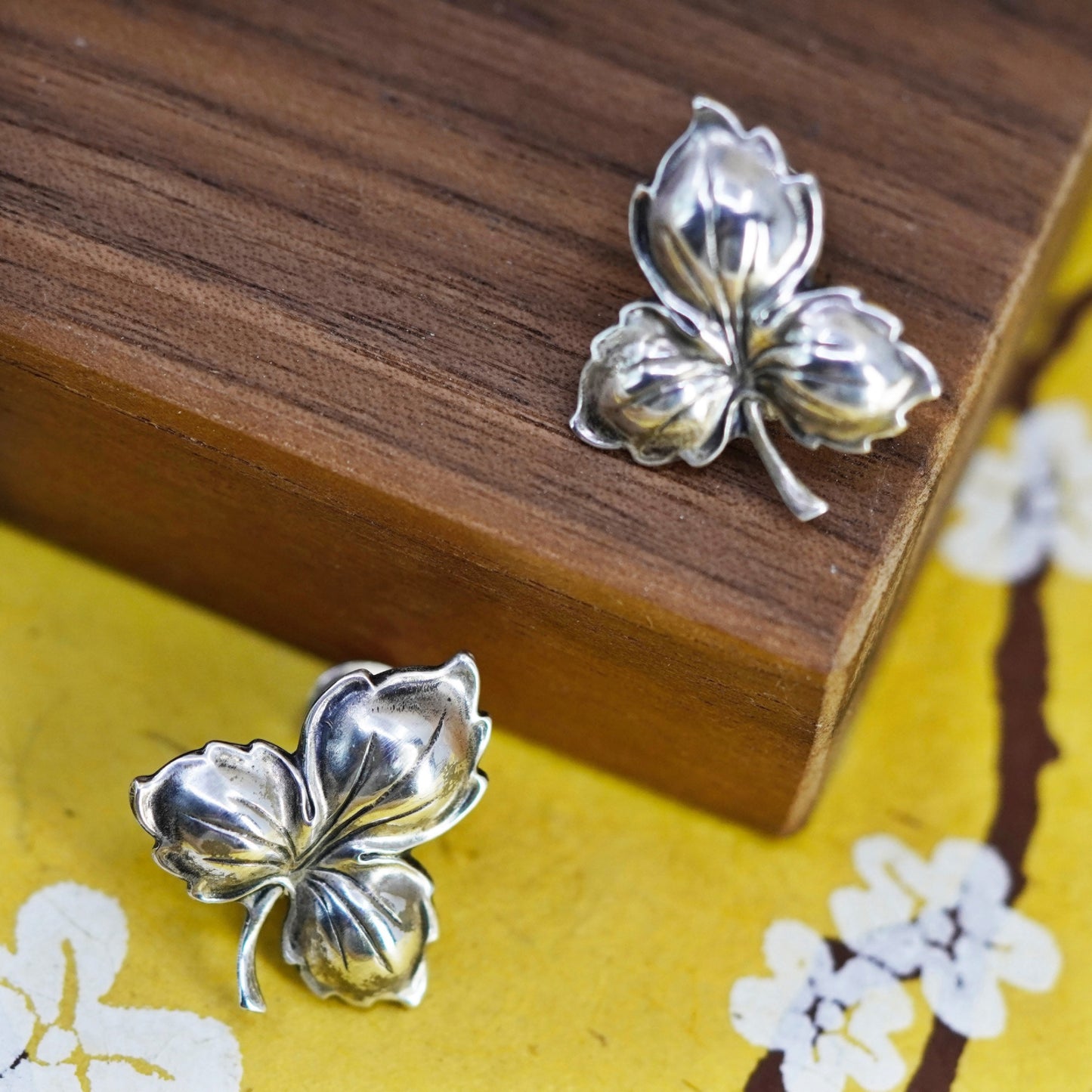 Vintage Jewel Sterling silver handmade screw back earrings, 925 leaf