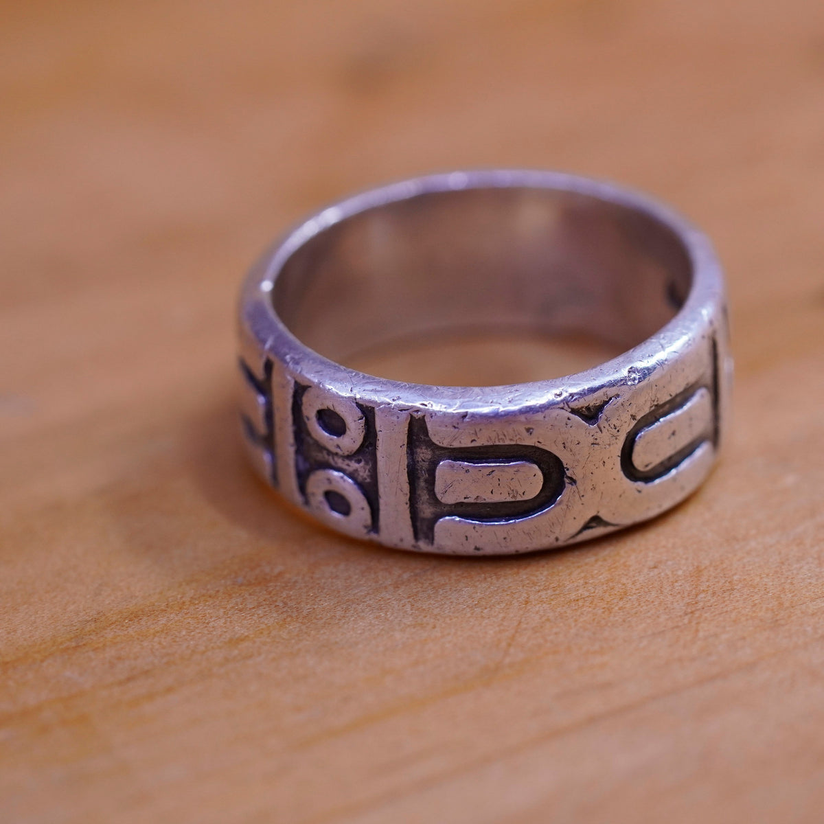 Size 6.25, vintage Sterling silver handmade ring, Hopi 925 relief band