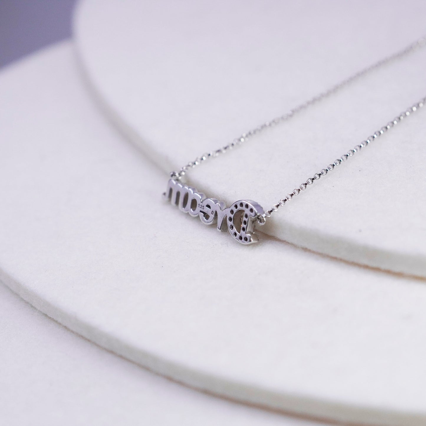 18”, Sterling 925 silver handmade flatten circle necklace word “dream” pendant