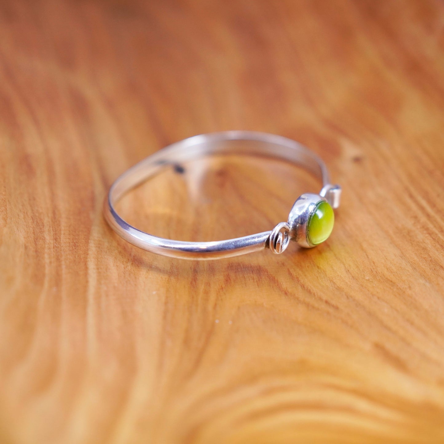 6.75”, Sterling silver handmade bracelet, 925 hinged bangle with green cat eye