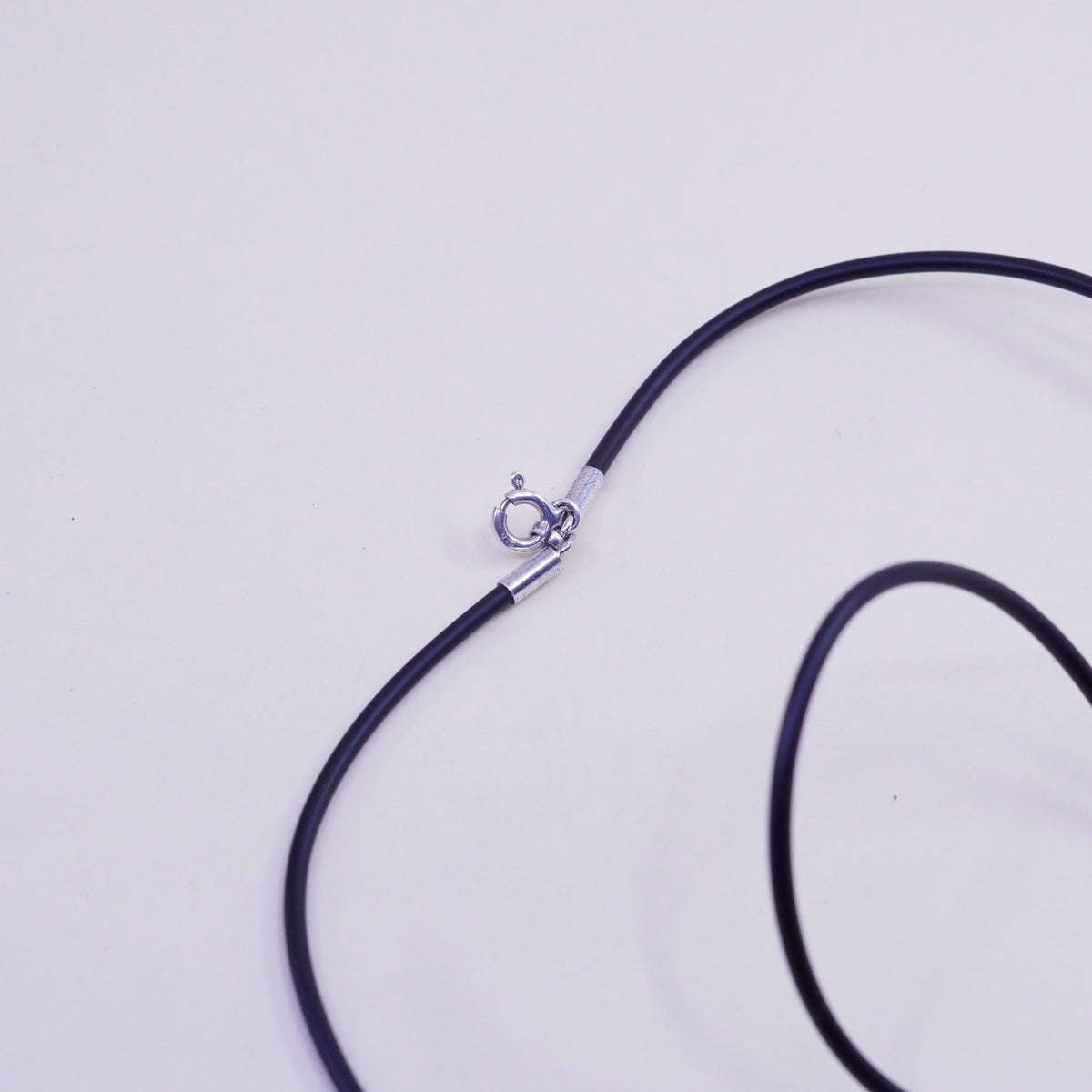 20”, Vtg Sterling 925 Silver Clasp W/ black rubber Necklace