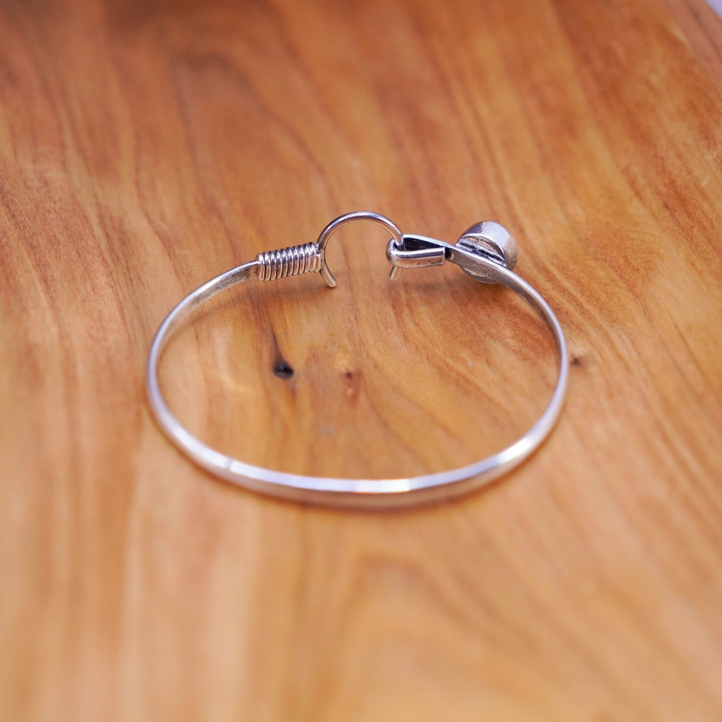 7.25”, Sterling 925 Silver Bangle, 925 horse shoe hinged bangle with larimar