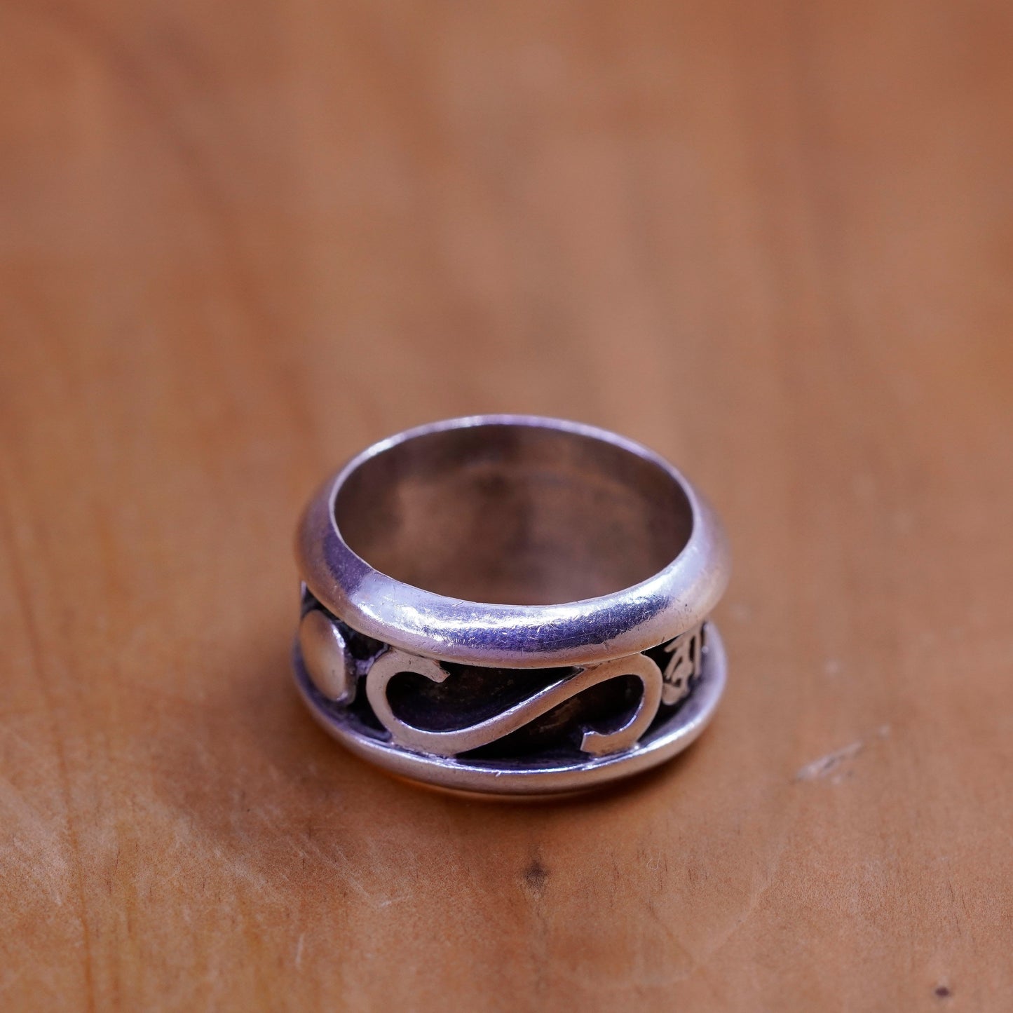 Size 7.5, vintage Sterling silver handmade ring, 925 textured band