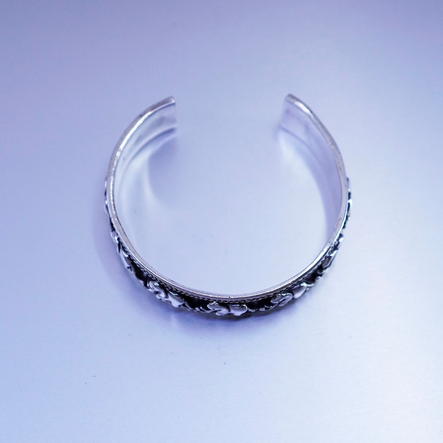 6.75”, Vintage Sterling 925 silver handmade bracelet, elephant cuff