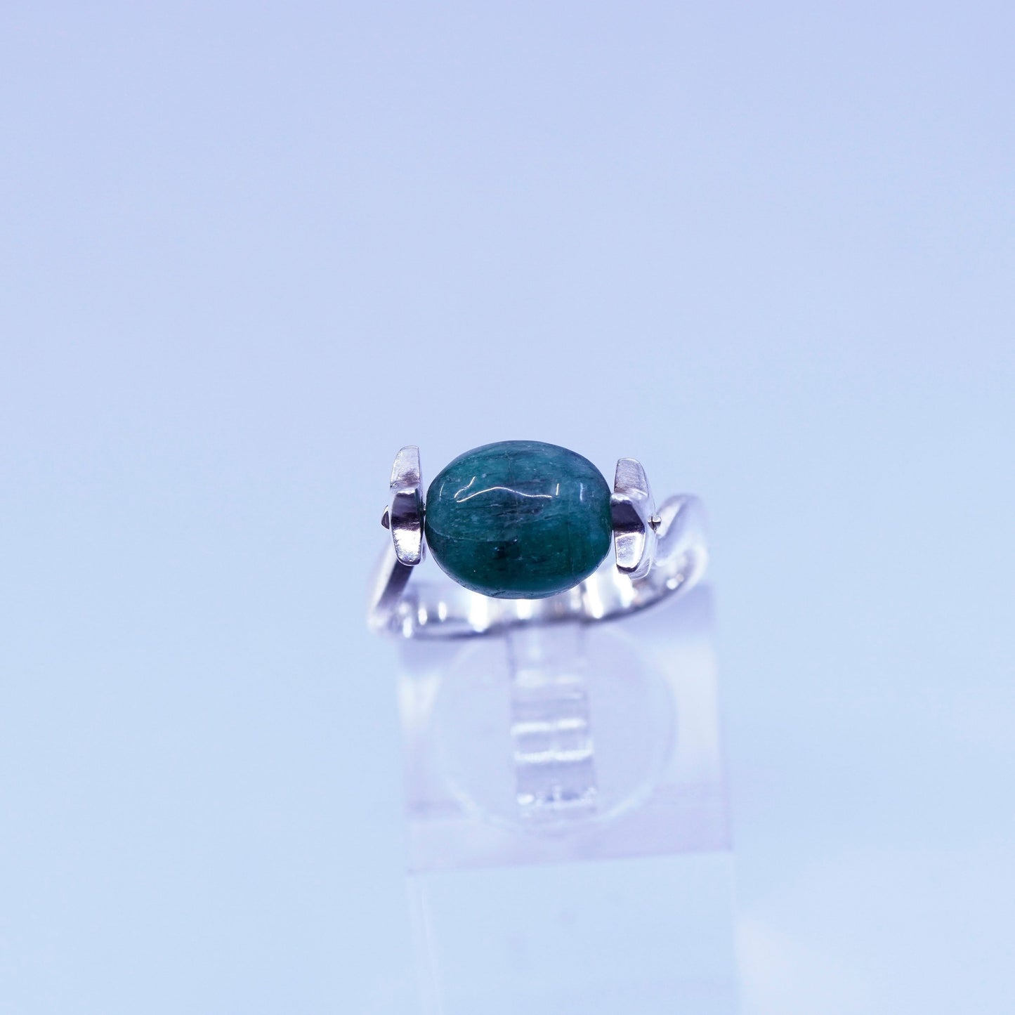 Size 8, vintage star Sterling 925 silver handmade spinner ring with turquoise