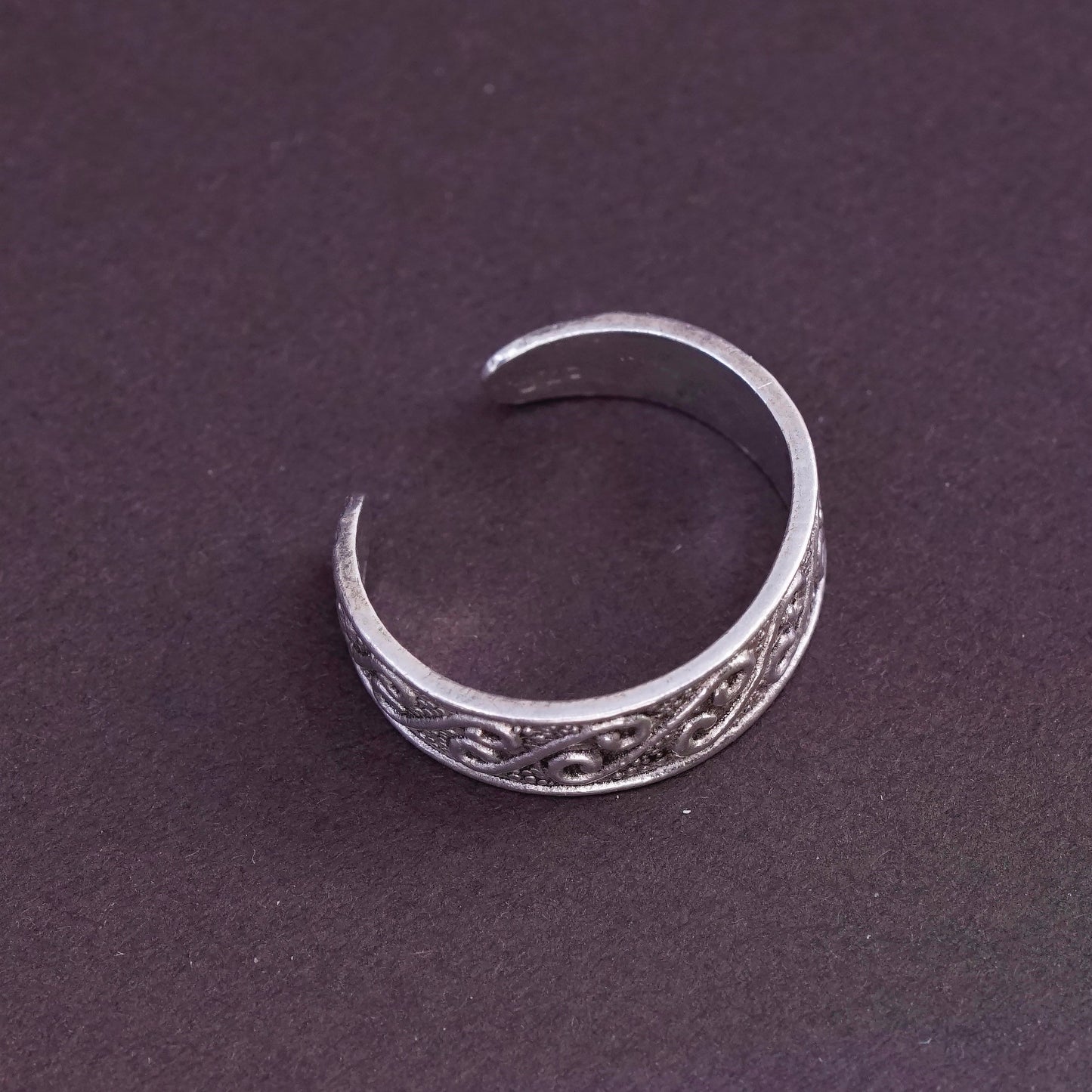 Size 2.25, vintage Sterling silver handmade ring, 925 swirl textured band