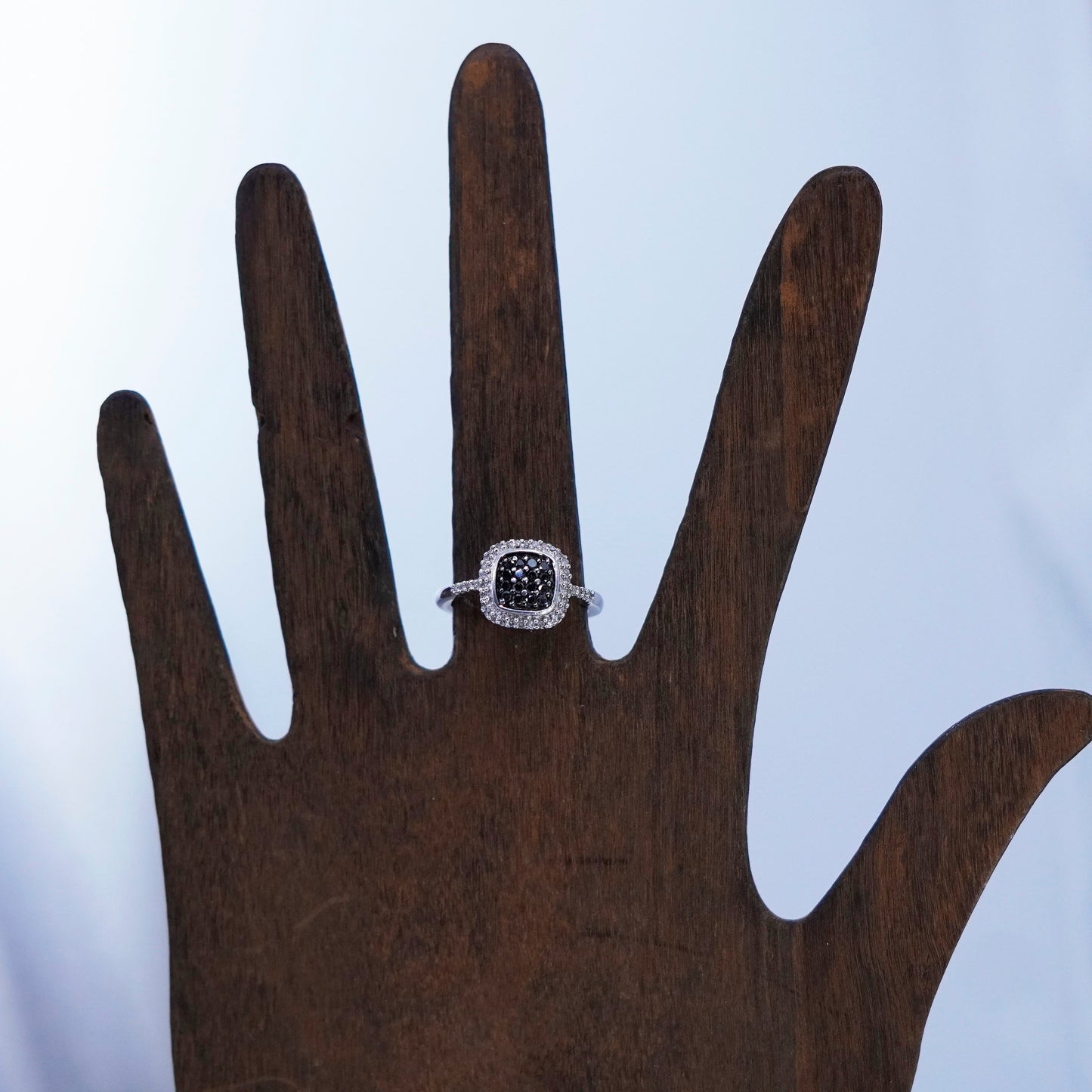 Size 7, Sterling 925 silver ring with cluster black and clear genuine diamond