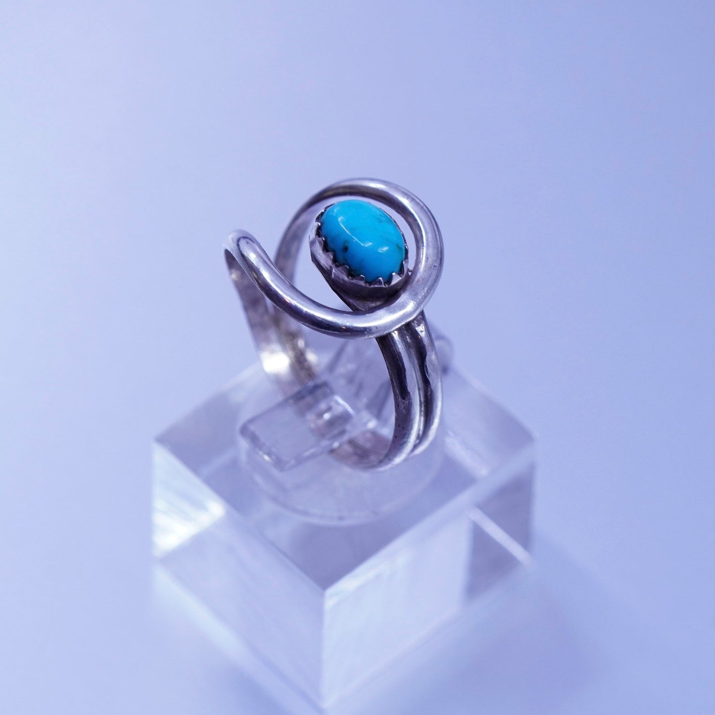 Size 7.5, Native American navajo Sterling 925 silver handmade ring turquoise