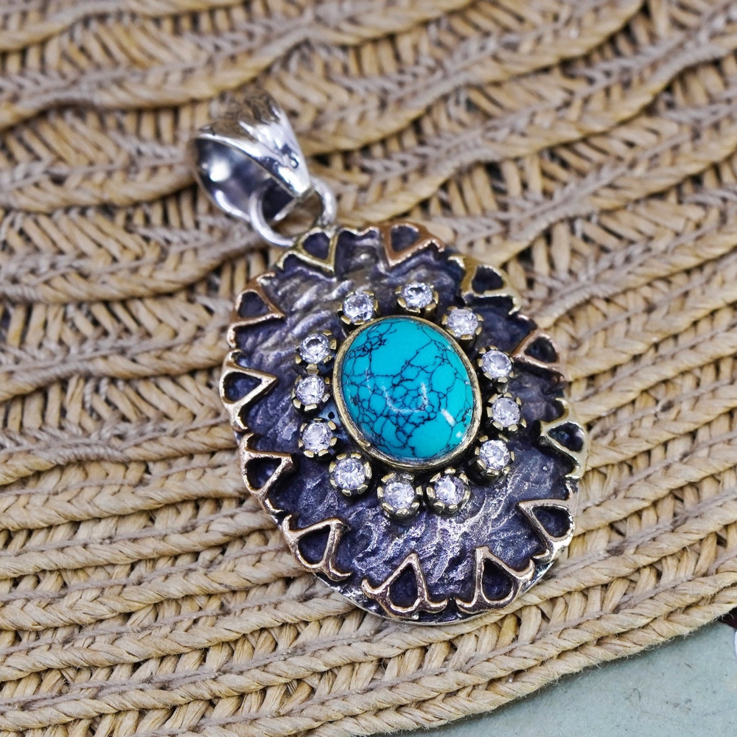southwestern Sterling 925 silver pendant kingman spiderwebbed turquoise
