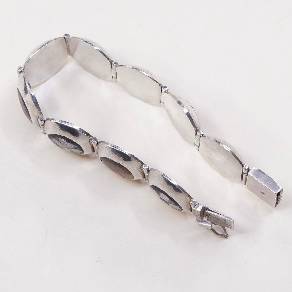 6.5”, VTG Sterling silver handmade bracelet, 925 with mother of pearl clover