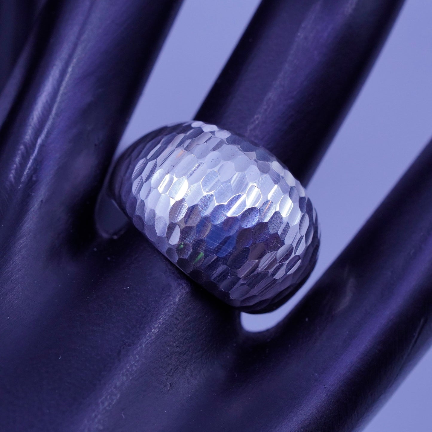 Size 8.25, vintage Italy Sterling 925 silver ring, hammered band