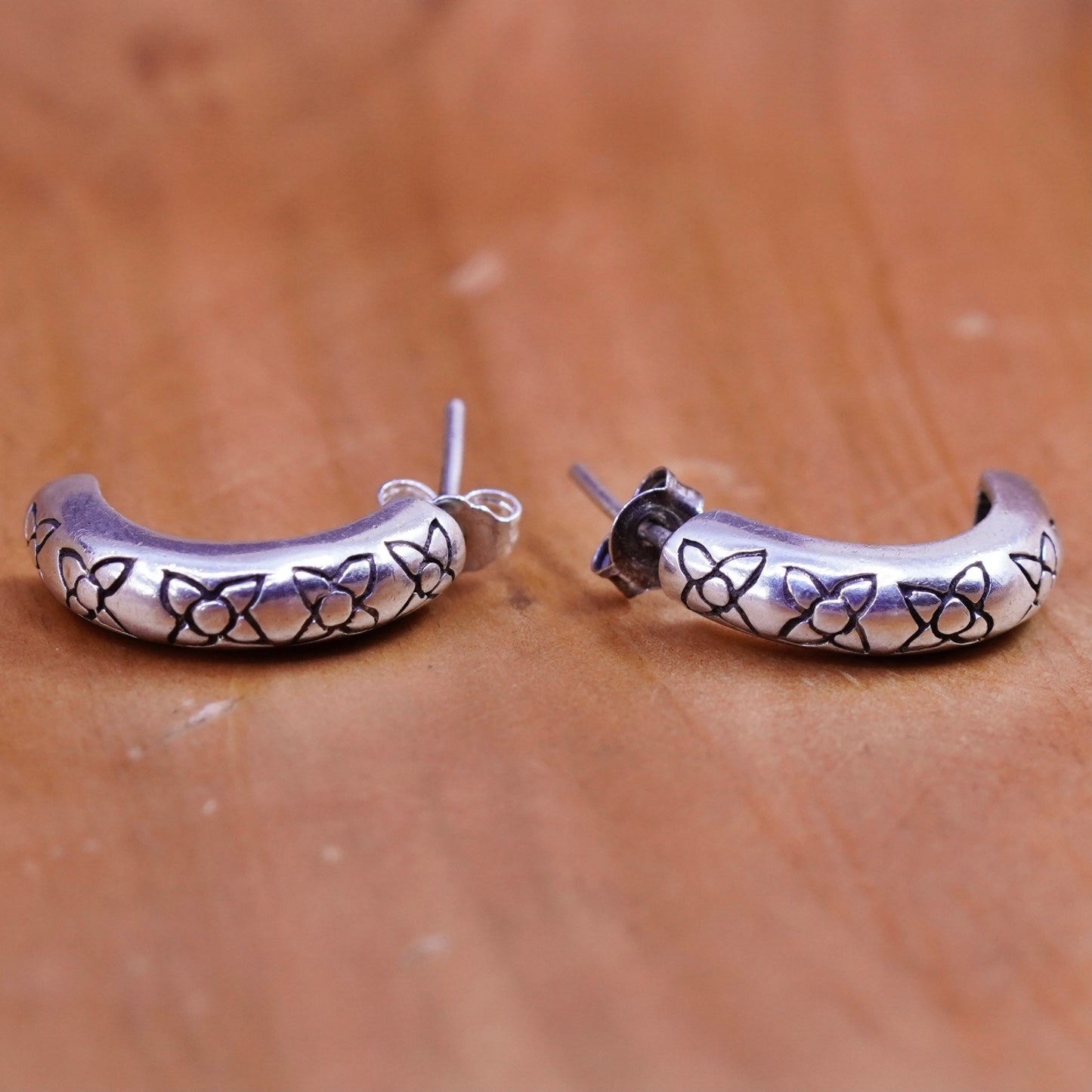 0.75”, Sterling silver handmade earrings, textured 925 huggie studs