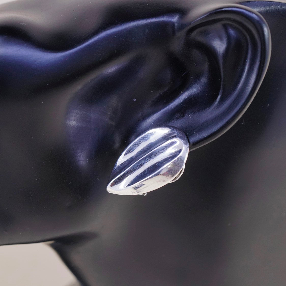 vtg Sterling silver handmade earrings, Modern 925 Ribbed teardrop studs