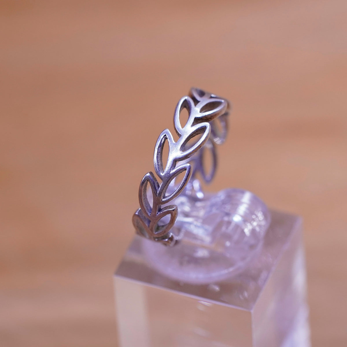 Size 7.25, Vintage Sterling silver handmade ring, 925 leaf band