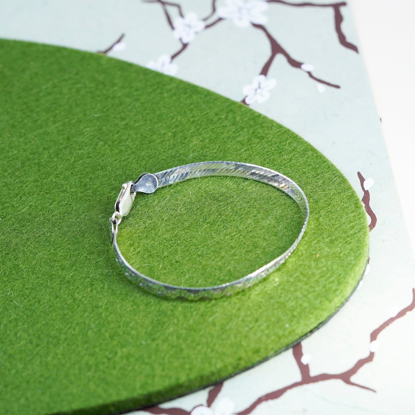 6.75”, 5mm, Vintage sterling silver herringbone bracelet, textured 925 chain