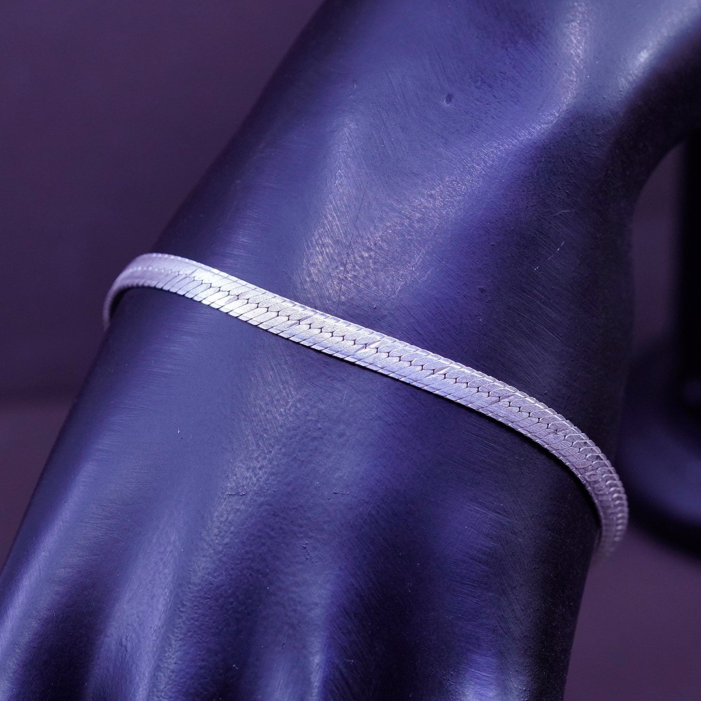 8”, 4mm, Vintage Sterling silver textured herringbone bracelet, Italy 925 chain