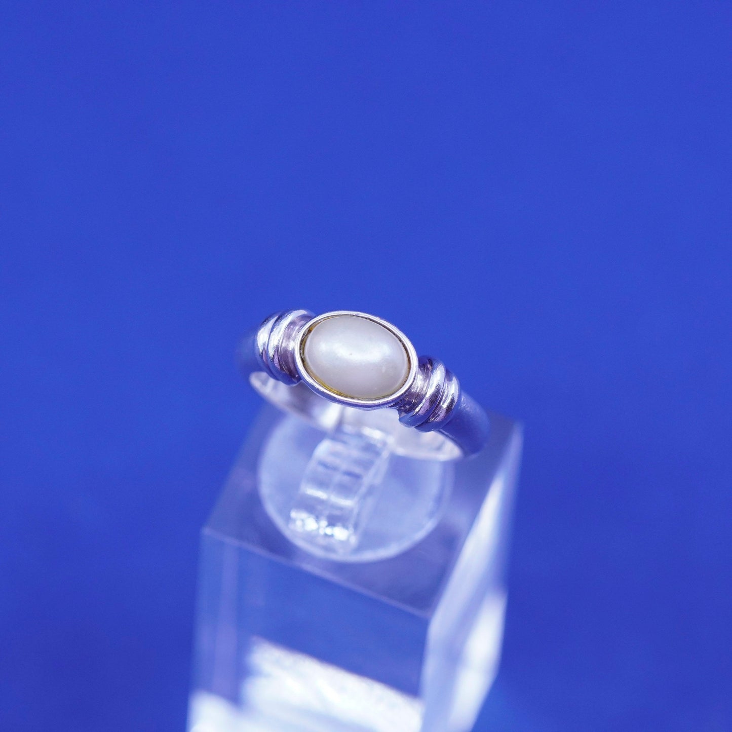 Size 7, vintage sterling 925 silver statement ring band with pearl