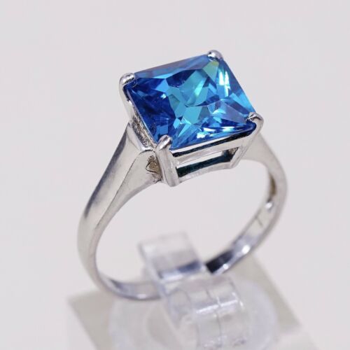 Sz 8, Sterling Silver Ring, 925 Silver Engagement Ring W/ blue Swarovski Crystal