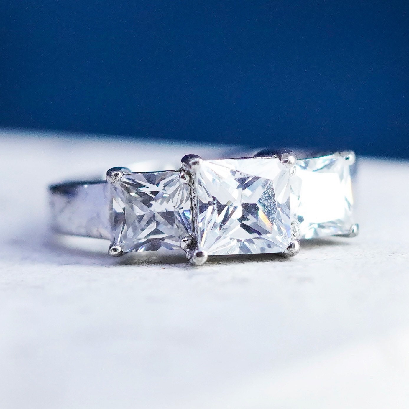 Size 7, vintage Sterling 925 silver engagement ring with cz