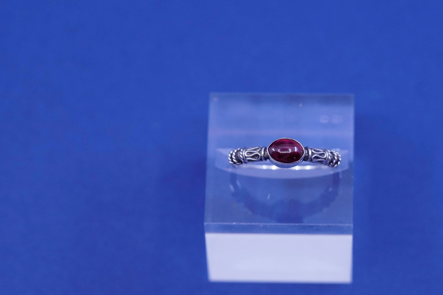 Size 8.75, vintage Sterling 925 silver handmade ring with garnet
