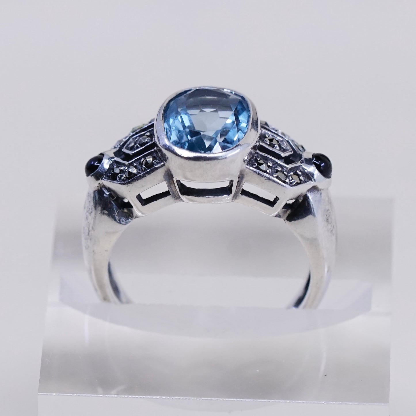 Size 7.25, vtg Karana Sterling silver statement engagement ring with blue topaz