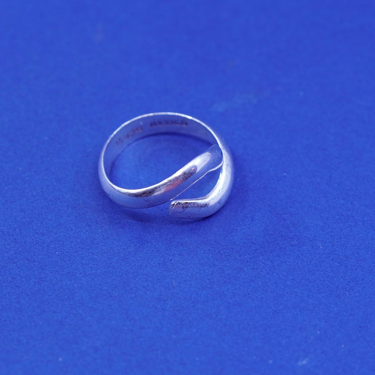 Size 8.25, vintage Sterling silver handmade wrapped ring, modern 925 ring