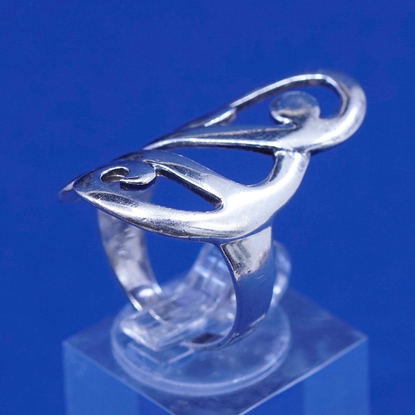 Size 7, vintage Sterling silver handmade ring, 925 wide swirly band
