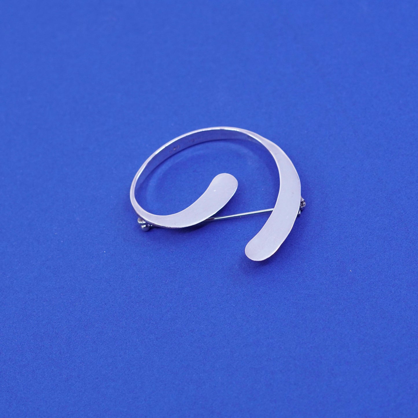 Vintage Sterling silver handmade brooch, 925 modern swirly wavy pin