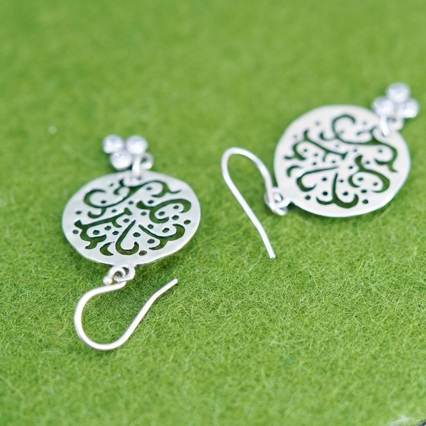 Silpada W2368 Sterling Silver 925 ‘Cut Above’ Filigree Cubic Zirconia Earrings