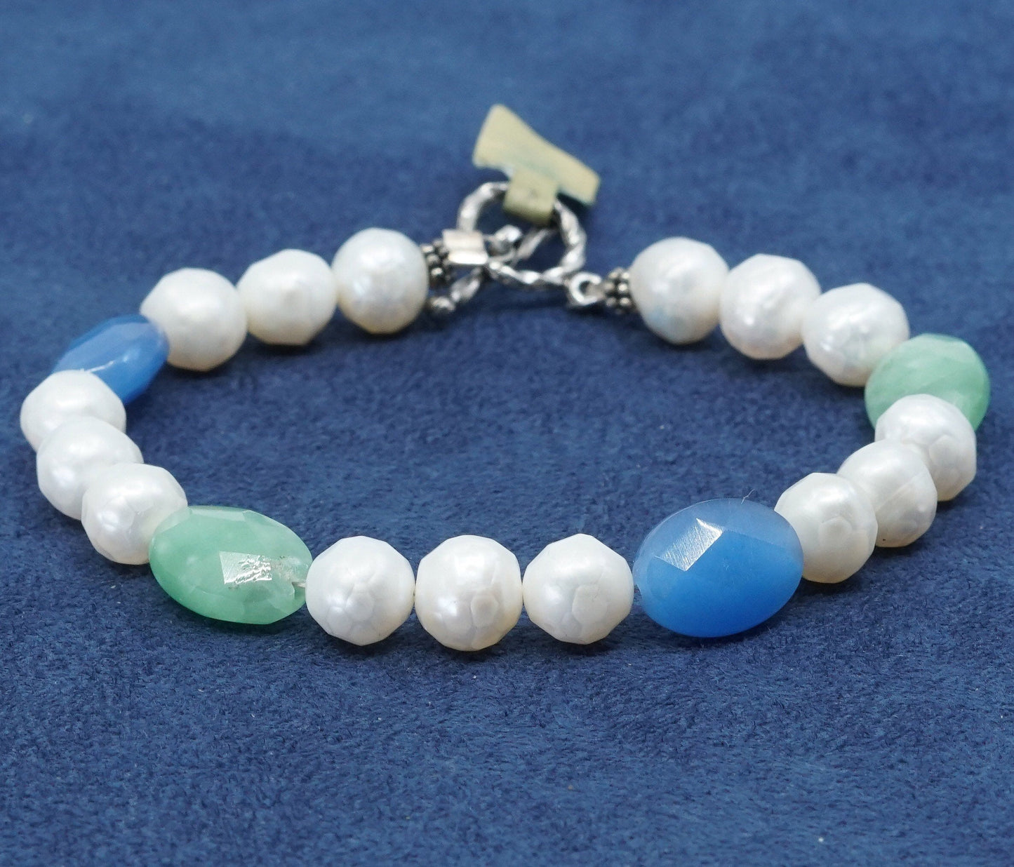 7.5", sterling silver handmade bracelet, pearl w/ jade beads N toggle closure