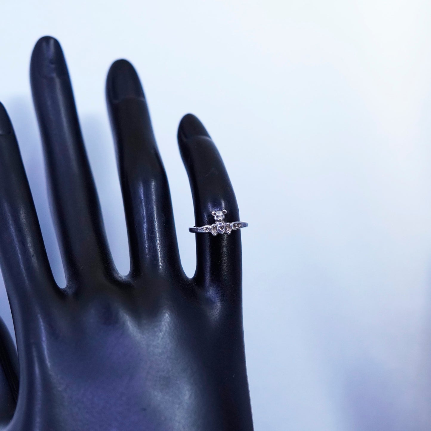 Size 2.5, vintage Sterling 925 silver handmade ring with teddy bear