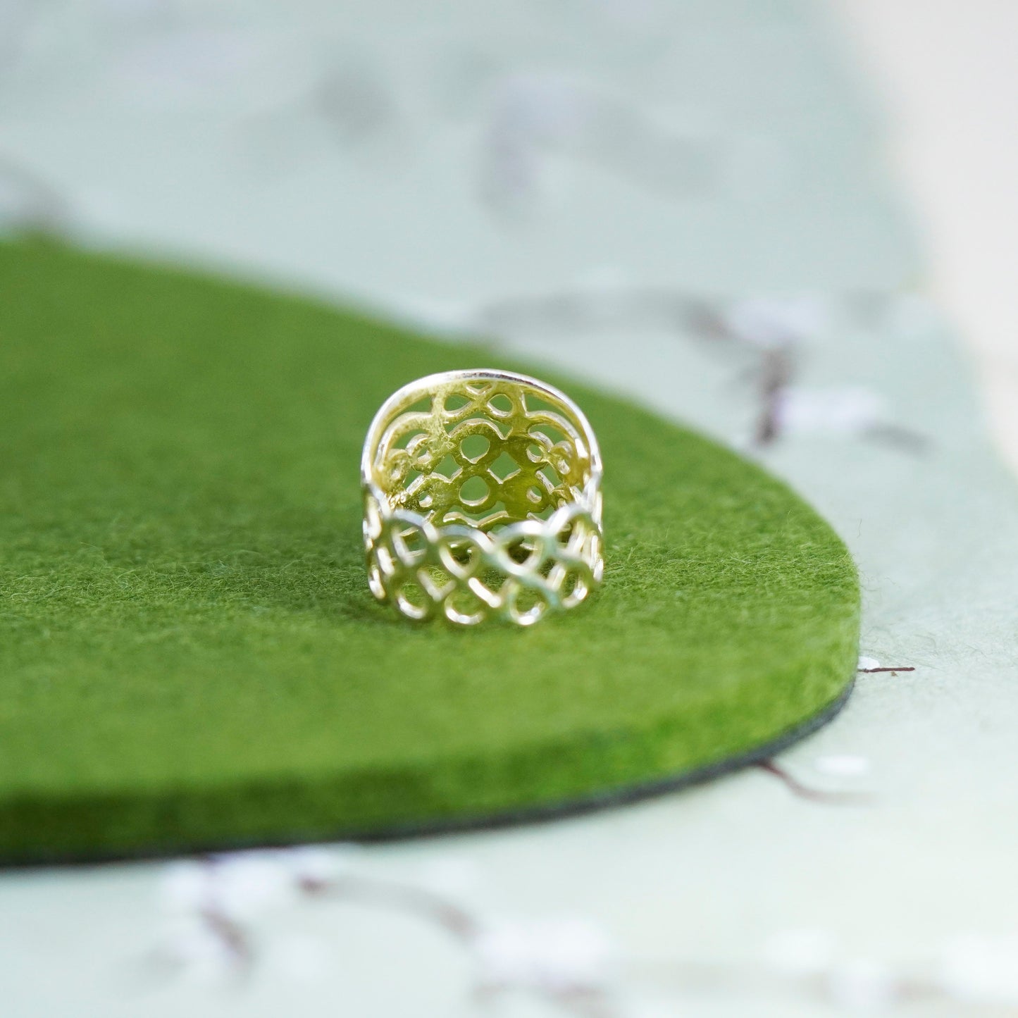 Size 7.75, vintage Sterling silver handmade ring, filigree 925 band