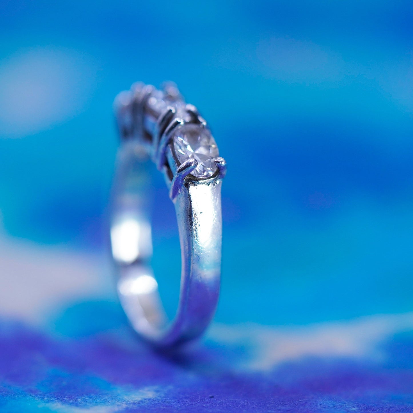 Size 7, vintage Sterling silver ring, 925 stackable band with clear cz