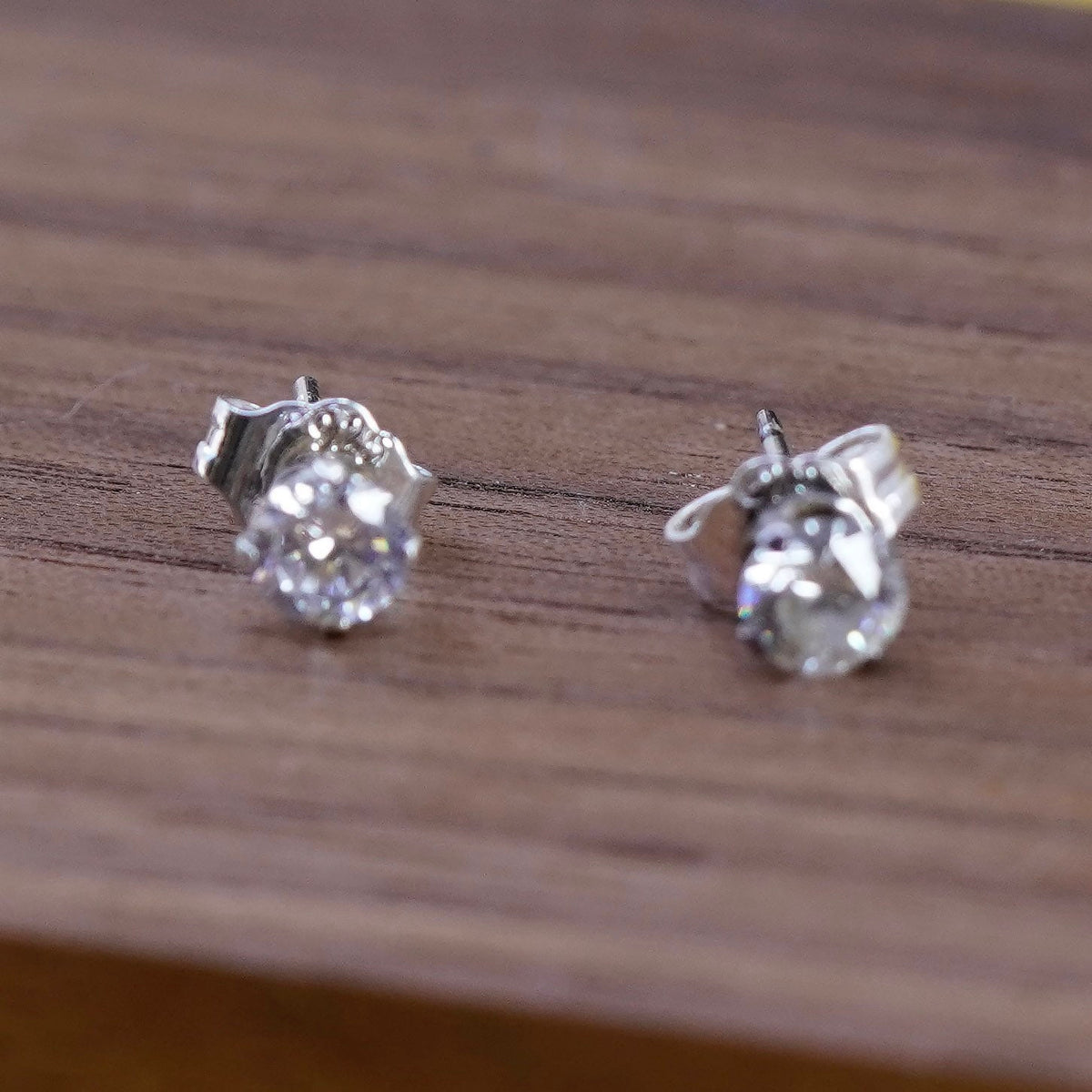3mm, Vintage Sterling silver handmade earrings, 925 amethyst round studs