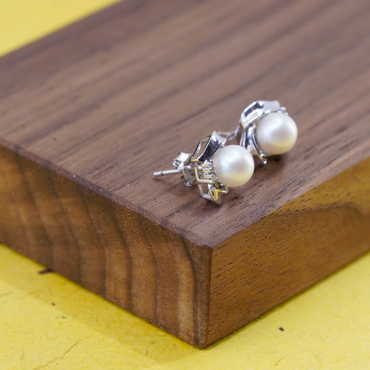 Vintage Sterling silver handmade earrings, 925 studs with pearl