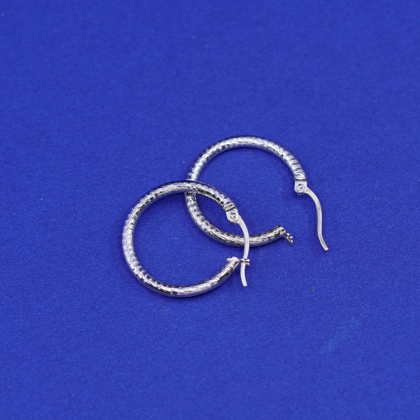 0.75”, vintage vermeil gold over Sterling silver hoop earrings italy 925 huggie