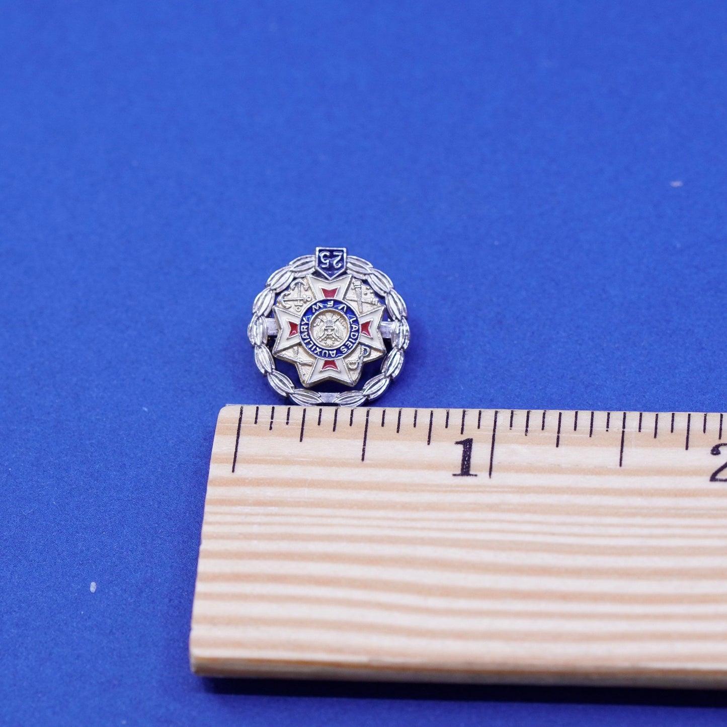Sterling 925 silver Ladies Auxiliary VFW Pin Veterans of Foreign Wars of the US