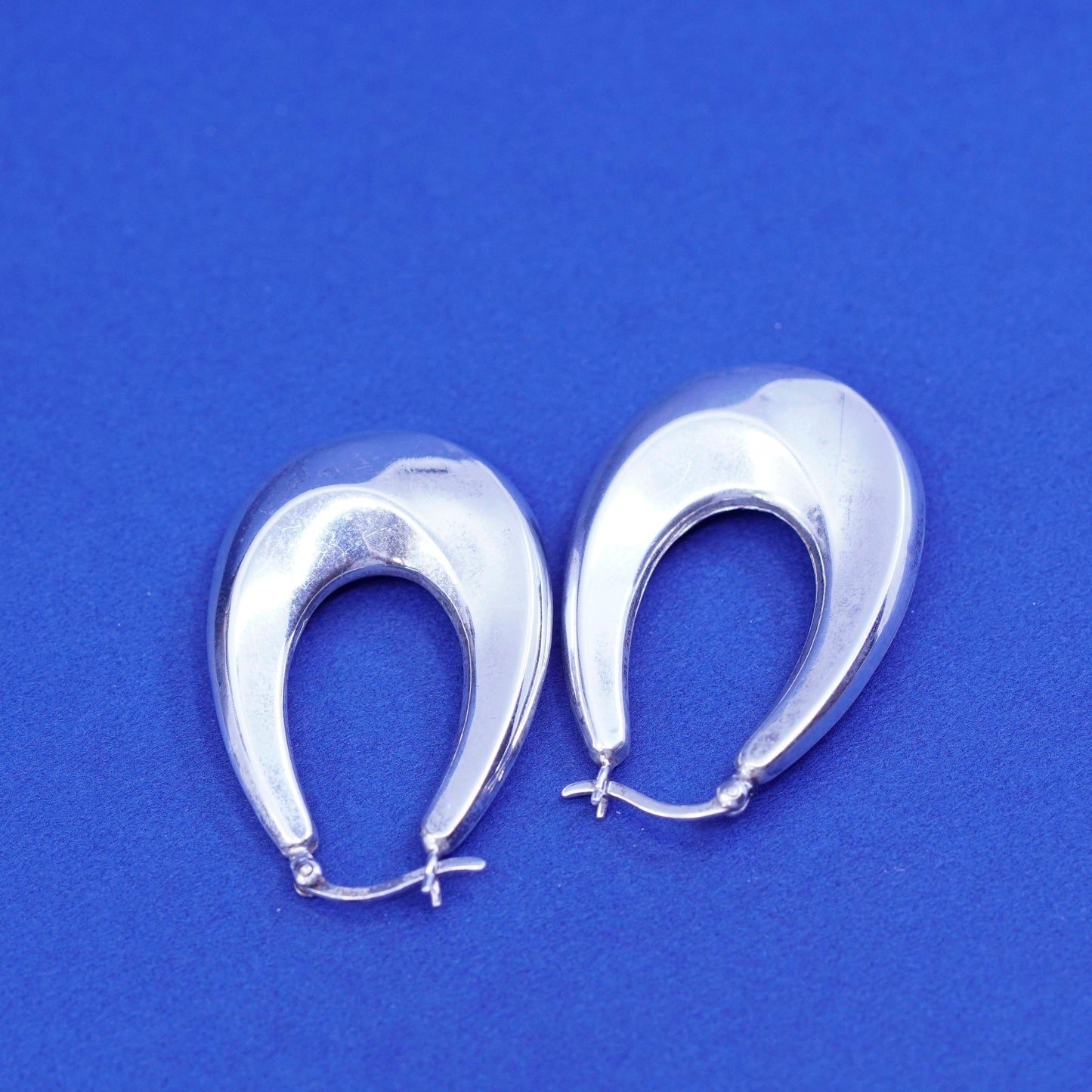 1.25”, vintage Sterling silver handmade earrings, ribbed oval 925 hoops, huggie