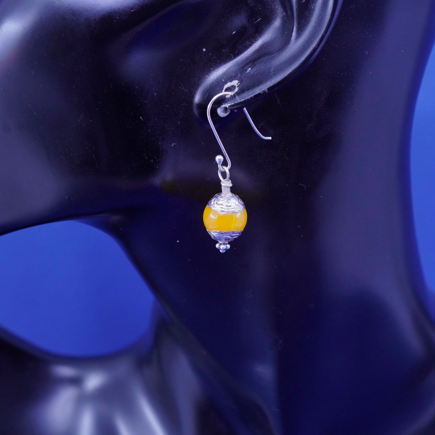 Vintage (500100) sterling silver handmade earrings, solid 925 silver with amber