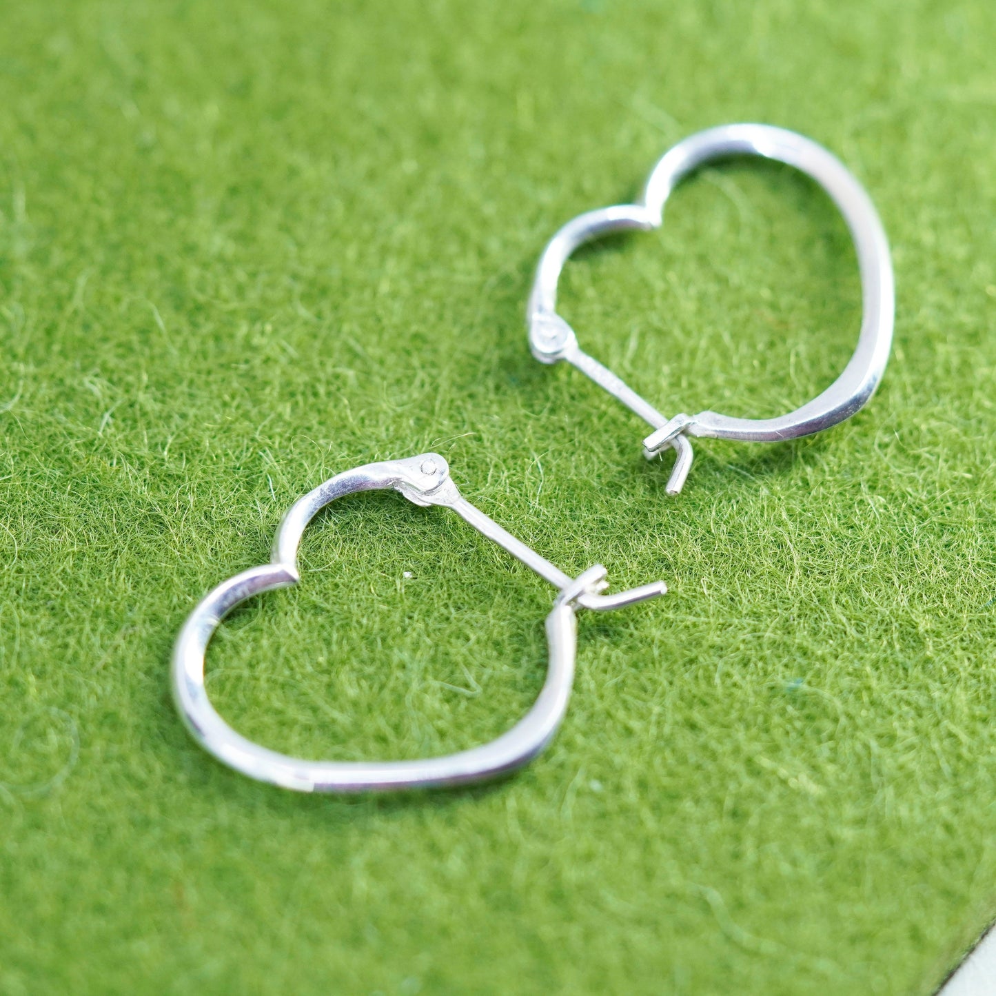 0.75”, vtg sterling 925 silver loop earrings, minimalist primitive heart hoops