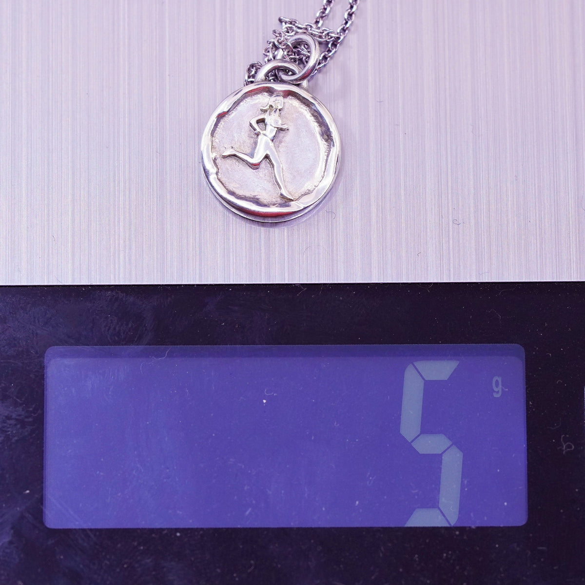 18”, sterling silver necklace, 925 circle chain runner run strong tag pendant