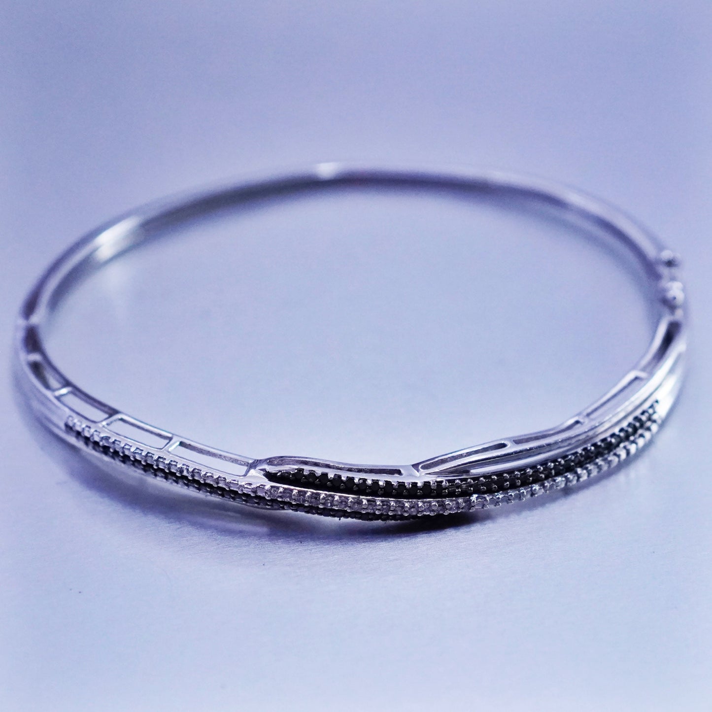 7.25”, Sterling 925 silver bracelet, entwined hinged bangle cluster diamonds