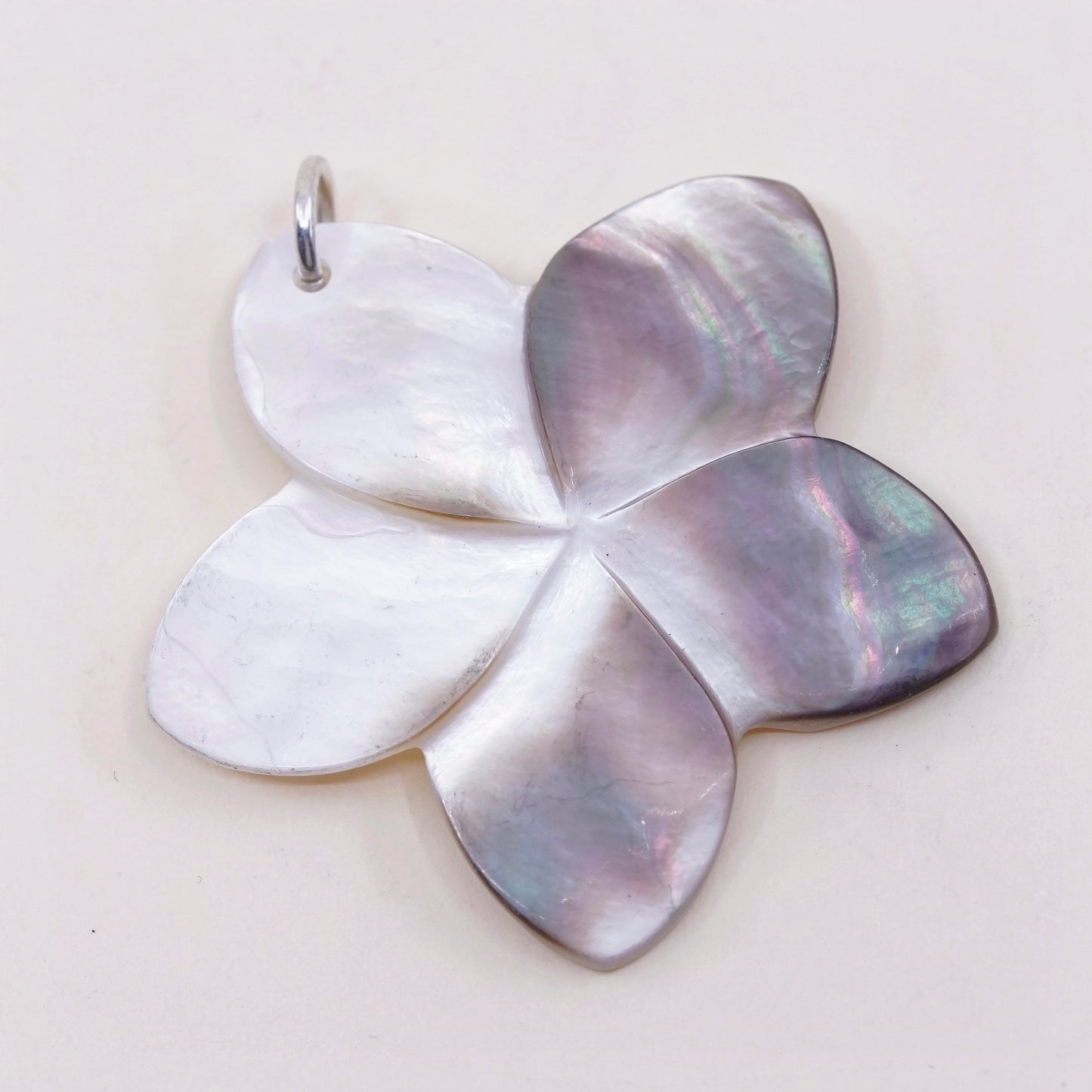 Vintage sterling 925 silver handmade pendant with mother of pearl flower