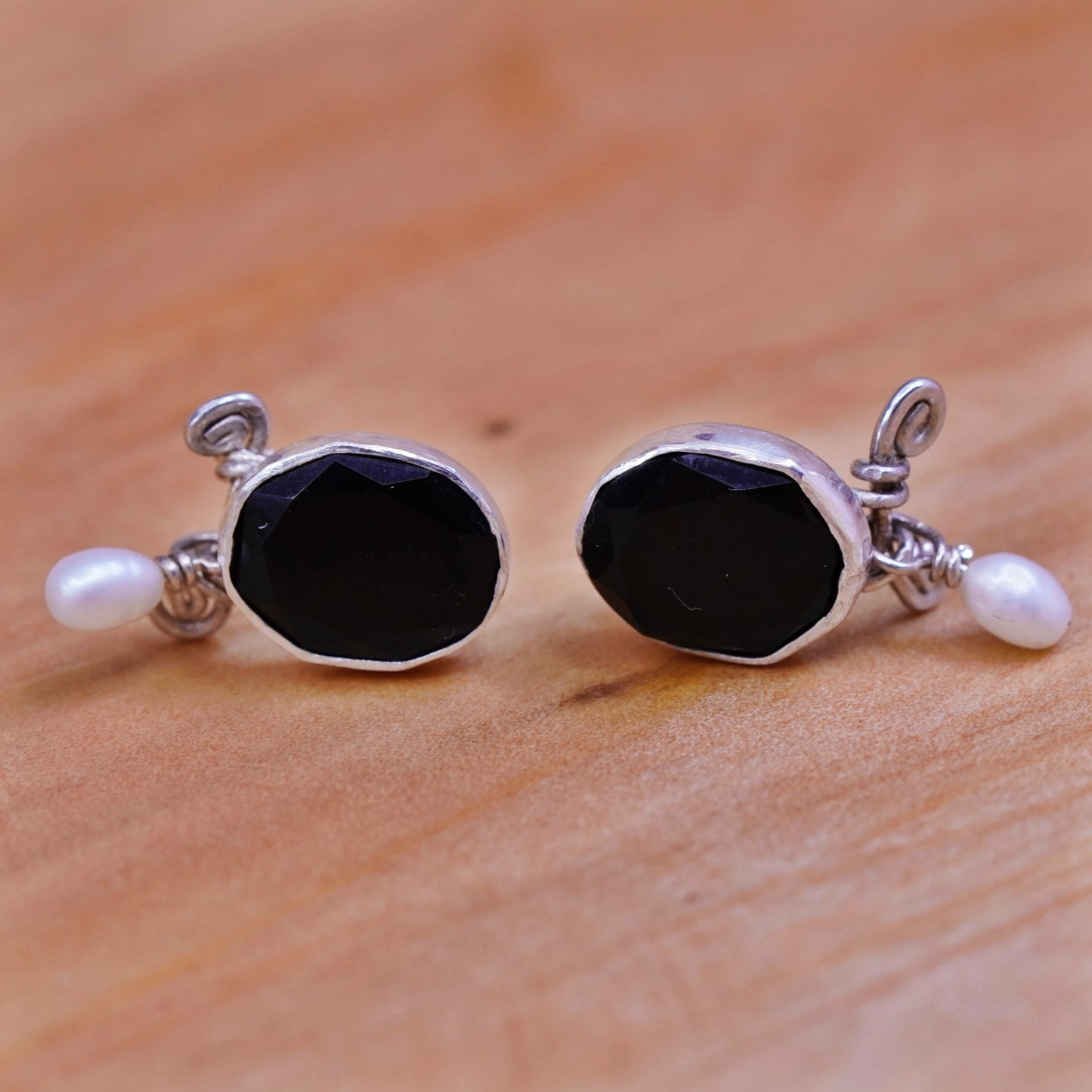 Vintage Sterling 925 silver handmade earrings with oval obsidian N pearl beads