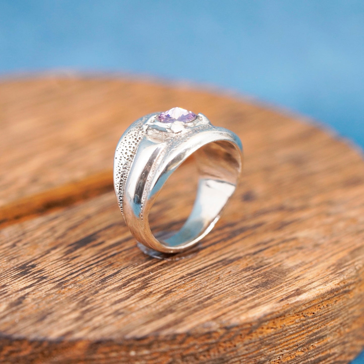 Size 5, vintage Sterling 925 silver handmade ribbed ring with amethyst